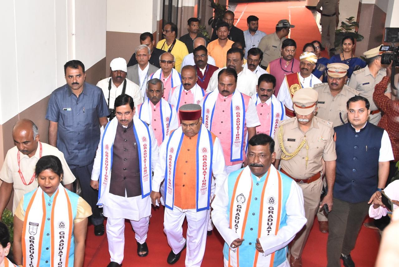 Dr. B.D. Jatti Homoeopathic Medical College, Hospital & Post Graduate Research Centre Dharwad Graduation Day Celebration photo 4